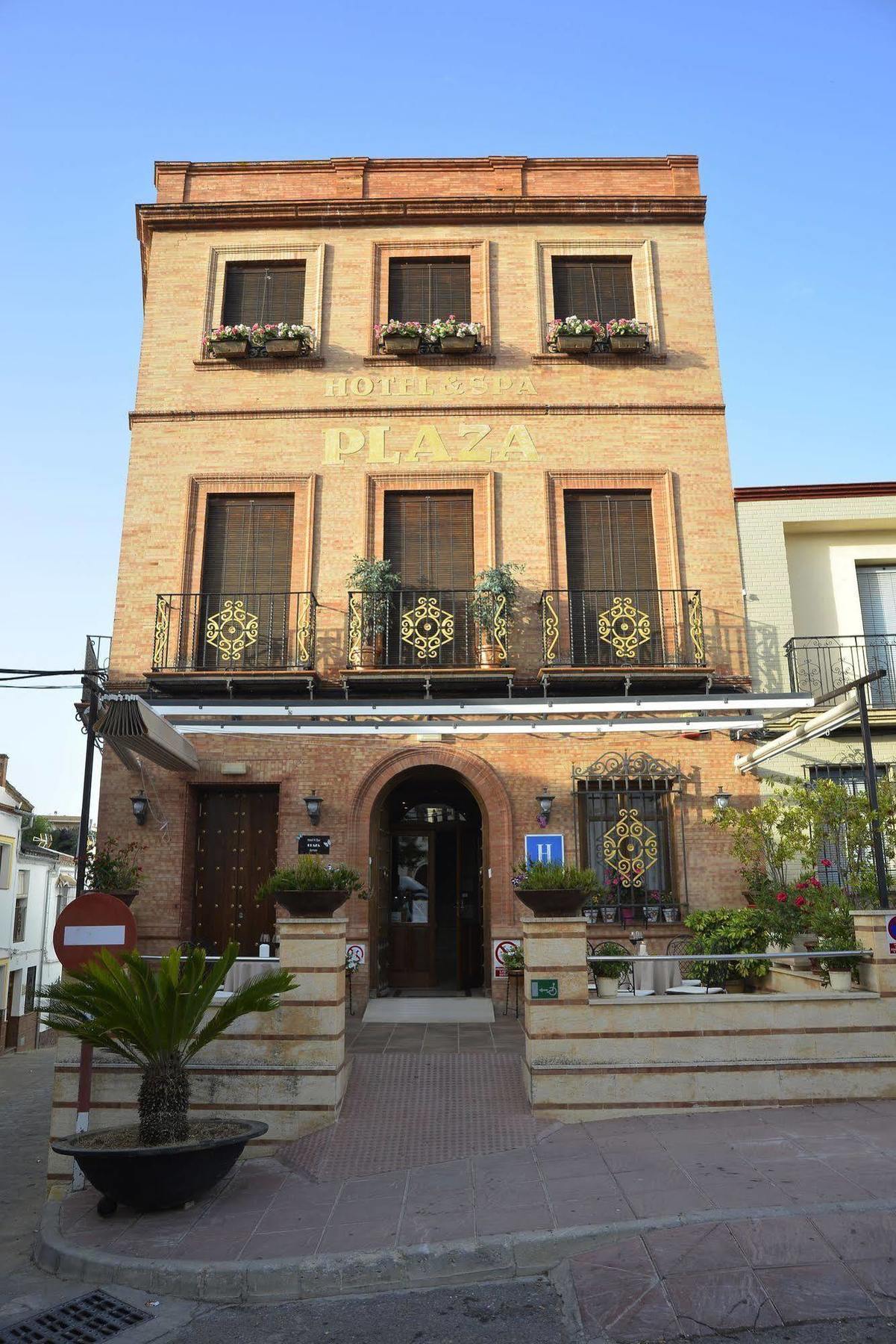 Hotel & Spa Plaza Arriate Exterior photo